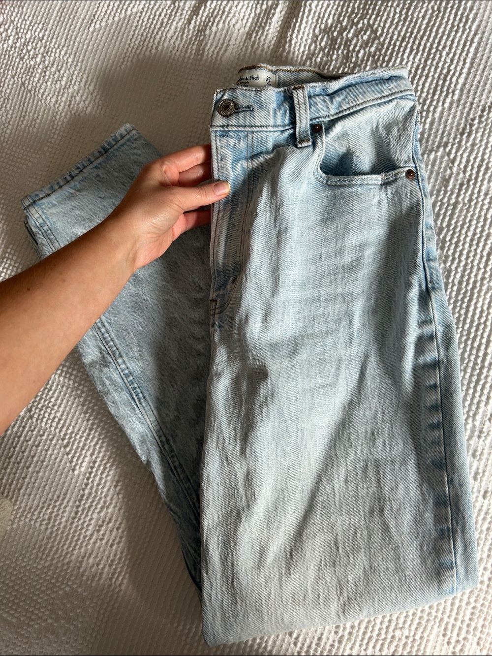 Abercrombie The 90s Straight Ultra High Rise